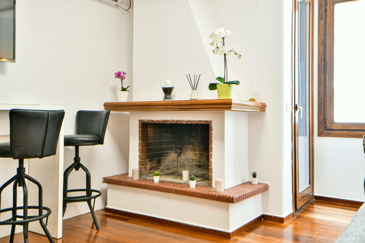 Flowers Of Athens, Boutique Aparthotel With 6-Apartments In Central Athens Atenas Exterior foto